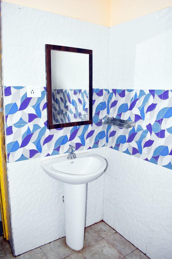 Hotel Triveni Balangir Bagian luar foto